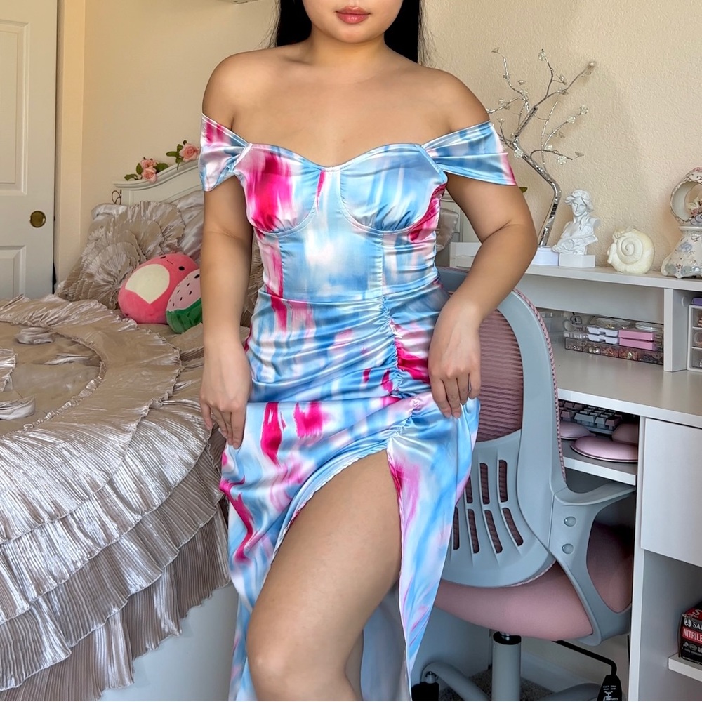 ShopCider Blue Tie Dye Midi Dress